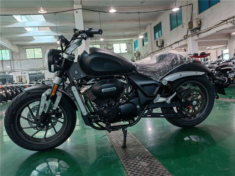 新款爵士捷dk650cc摩托车街车大魔鬼复古巡航车v型力帆250cc大排量