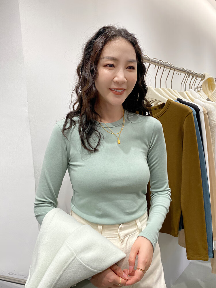 丽呤widelia陈姬儿秋冬款基础圆领加绒打底衫女修身弹力纯色上衣9133