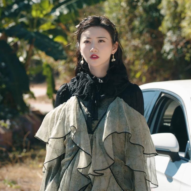 雅鹿 司藤景甜同款衣服女春季新款国风长袖荷叶边网纱拼接连衣裙长裙