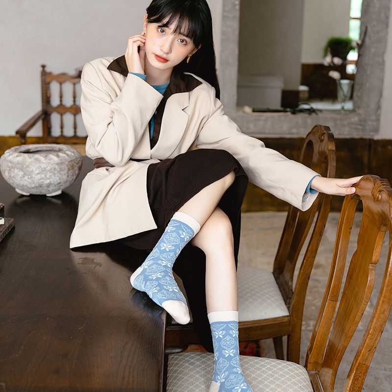 面料:其他图案:植物花卉功能:抗菌丹尼数:其他筒高:中筒弹力:无弹力