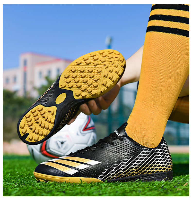 单地卡罗足球鞋男女儿童碎钉短钉小钉tf钉橡胶底防滑耐磨小码3144码四