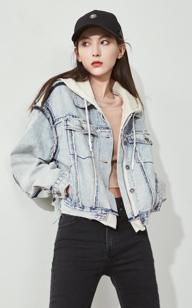 only2020夏季新款磨损剪裁连帽设计短款牛仔外套女120154538 j31110洗