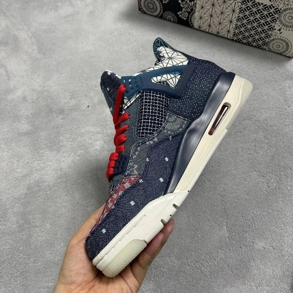 aj4刺子绣鞋垫图片