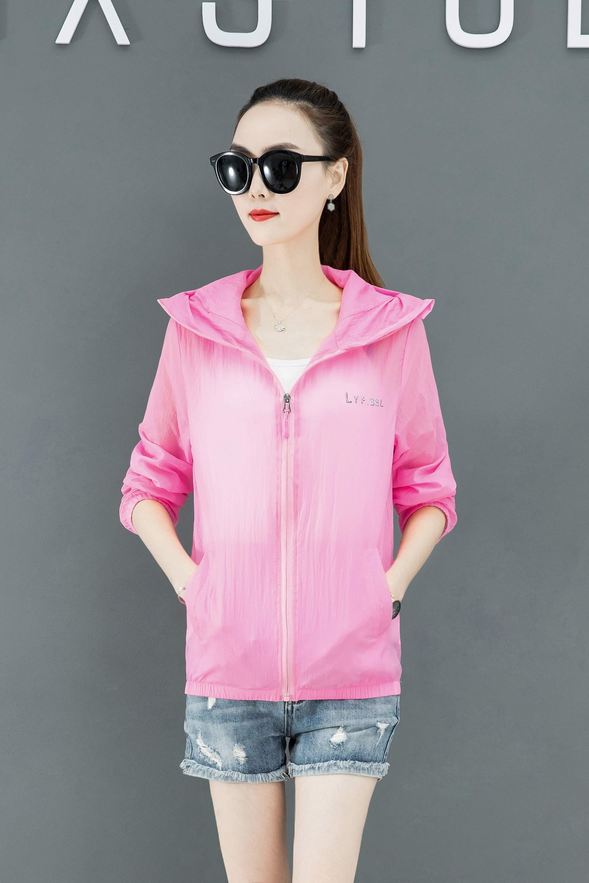 南极人轻薄透气防晒衣女长袖2021年夏季新款皮肤衣透气薄款骑车百搭