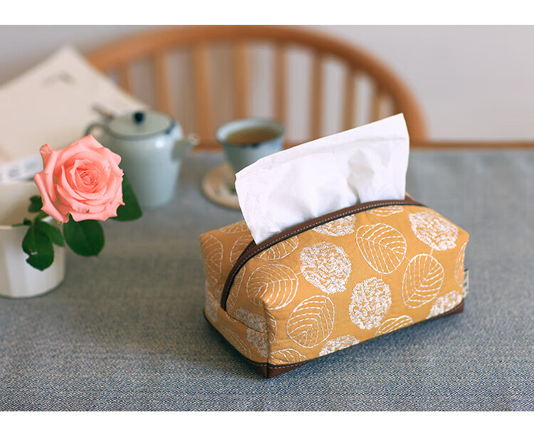 布奏手工刺绣车载纸巾盒客厅家用抽纸盒布艺日式纸巾袋餐巾纸盒 红色