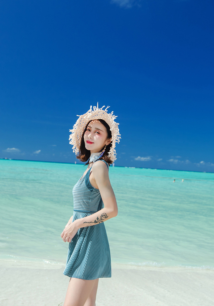 新款泳衣维多利亚新款泳衣女韩版小胸保守时尚显瘦遮肚修身温泉连体裙