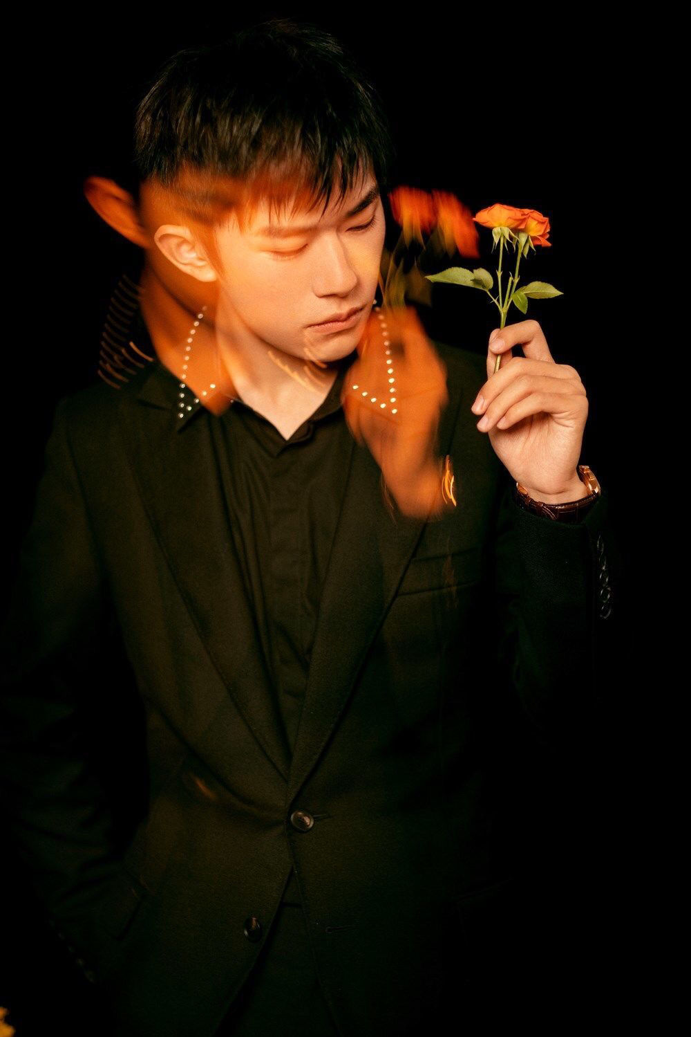 送你一朵小红花 易烊千玺同款小红花胸针可爱编织花朵发夹 小红花发夹