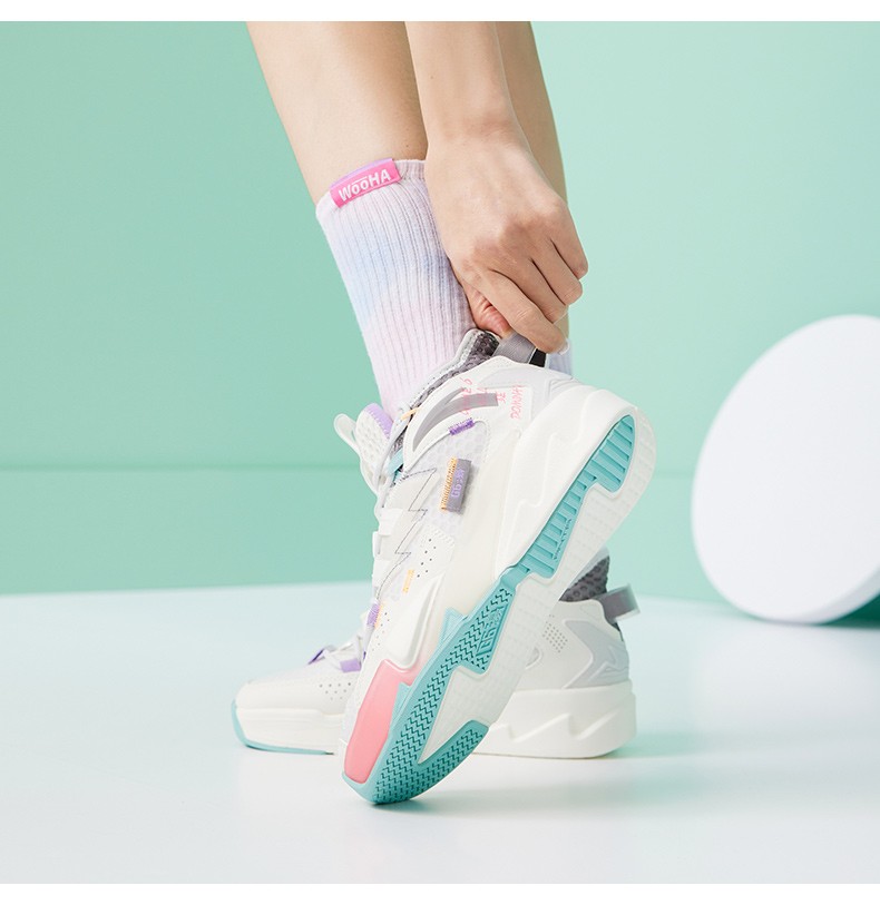 安踏g6汤普森女鞋运动鞋2021秋冬季高帮休闲鞋老爹鞋122128089官方