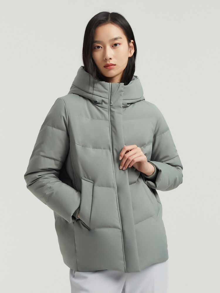 波司登冬季新款女士羽绒服短款简约女时尚百搭连帽含绒量90保暖防风