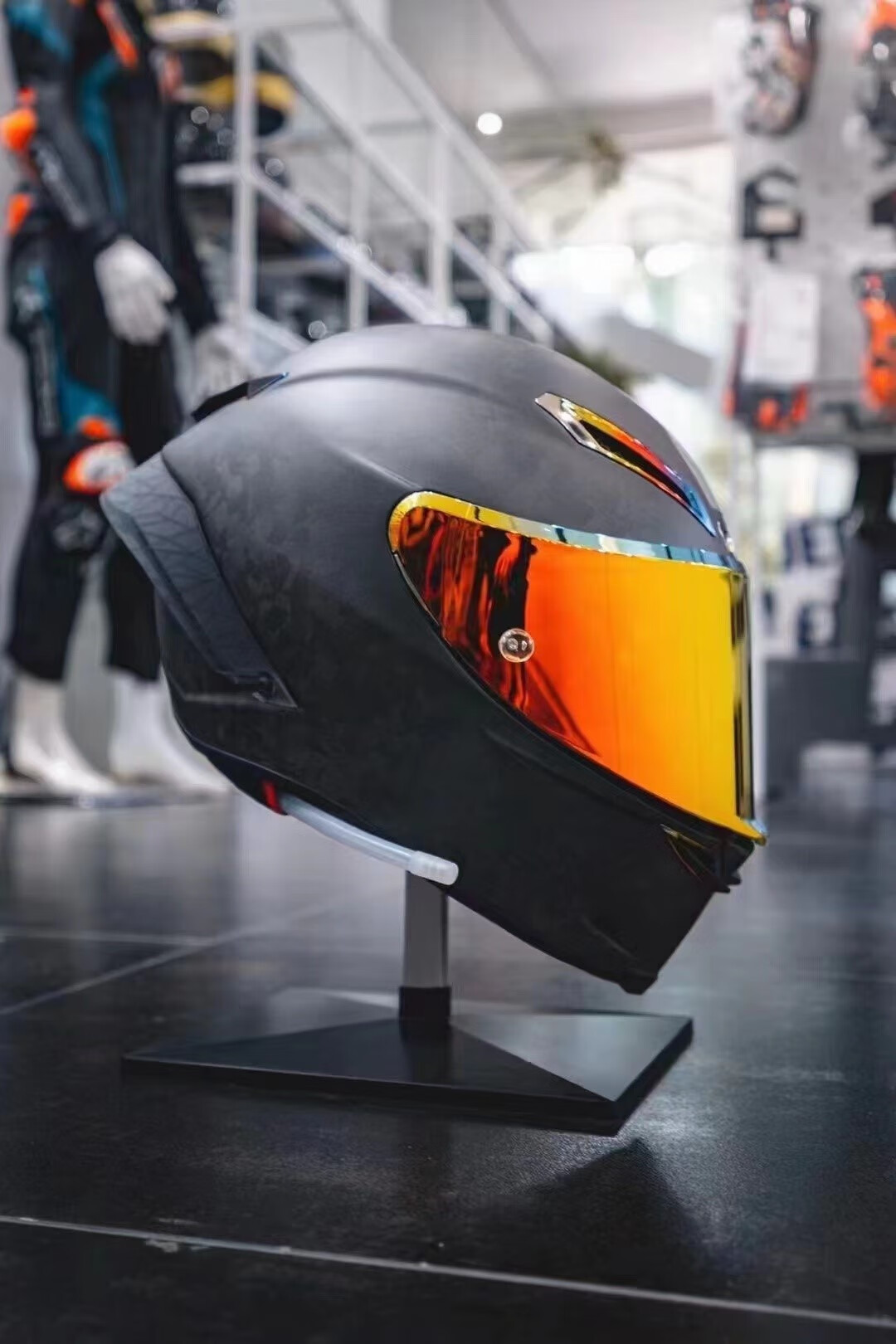 agv pista gprr变色龙冰蓝磨砂亮黑75周年摩托赛车碳纤维头盔全盔
