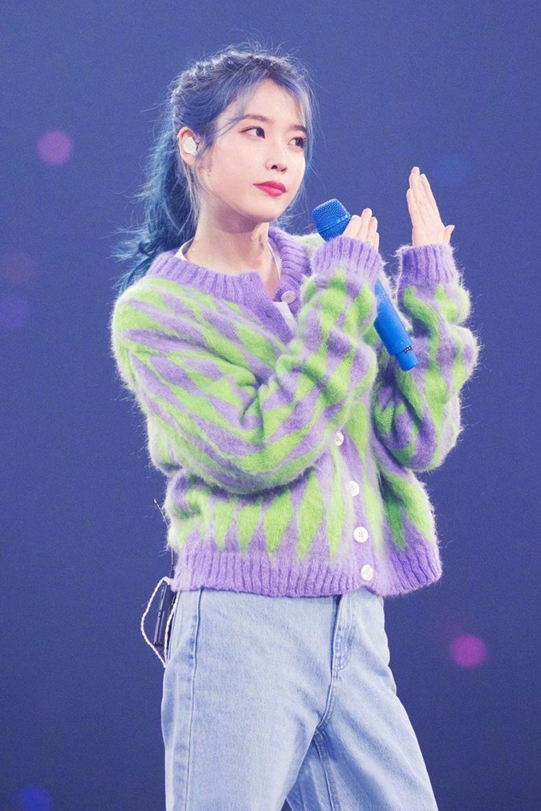 2021秋李智恩iu同款紫色菱形格子复古毛衣马海毛格纹针织开衫外套紫色