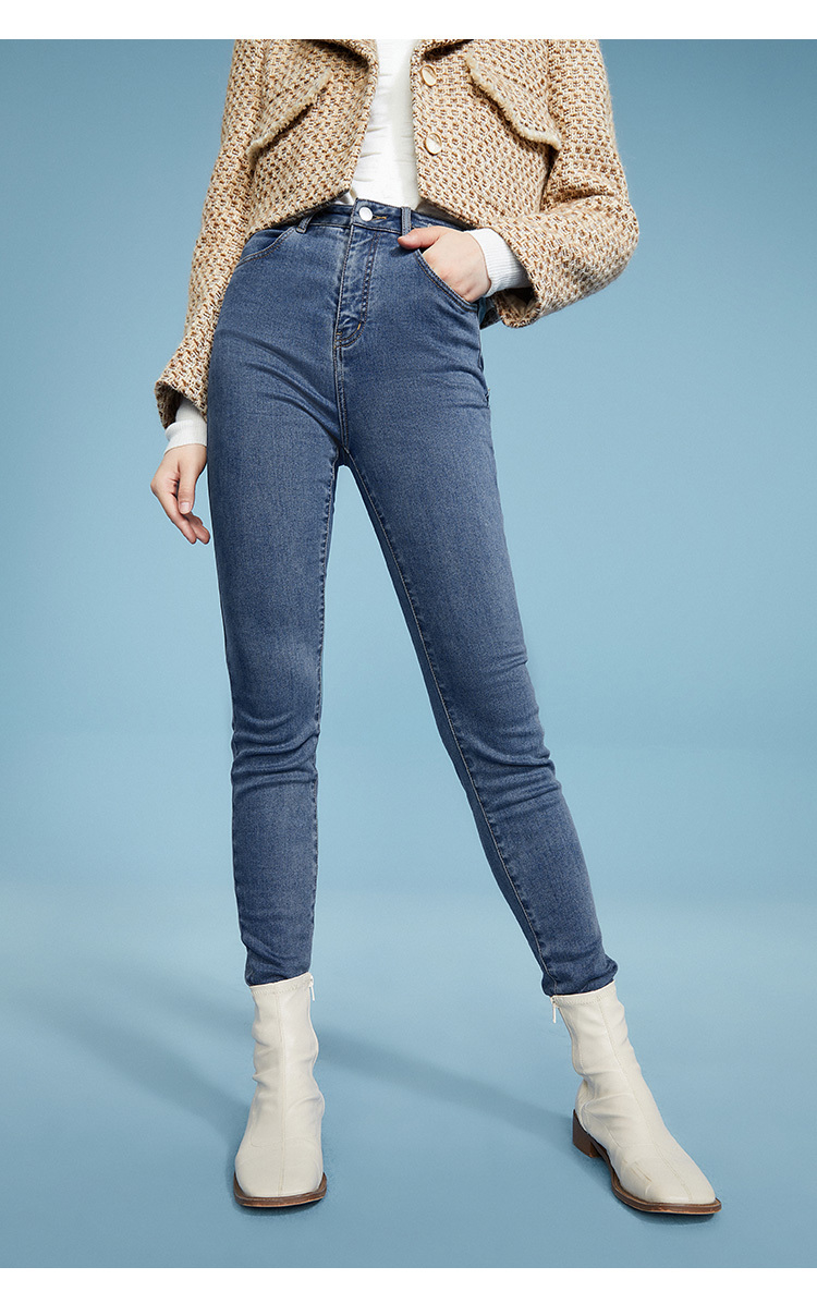 太平鸟高腰牛仔裤女小脚裤2020秋冬新款黑科技火山岩修身牛仔裤女 黑