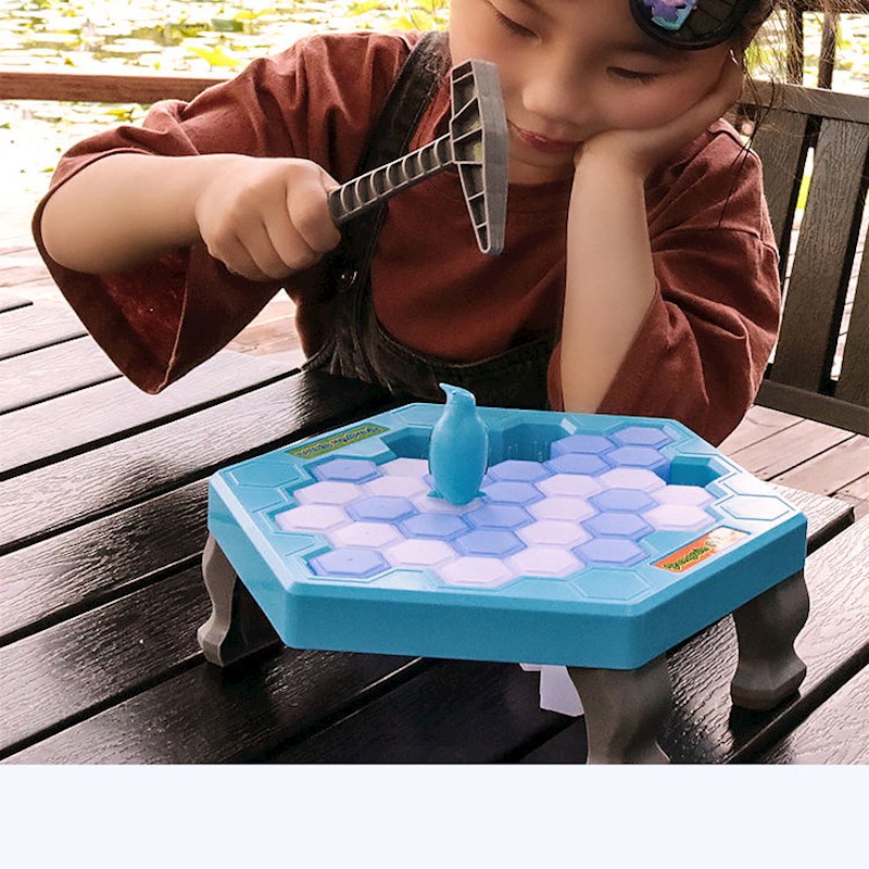 敲冰块拯救小企鹅破冰玩具抖音同款男孩砸打敲冰益智游戏亲子桌游牧