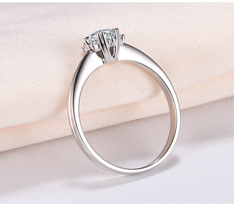 老鳯祥云同款钻石戒指18k金钻戒女白金10分求婚结婚30分婚戒pt950铂金