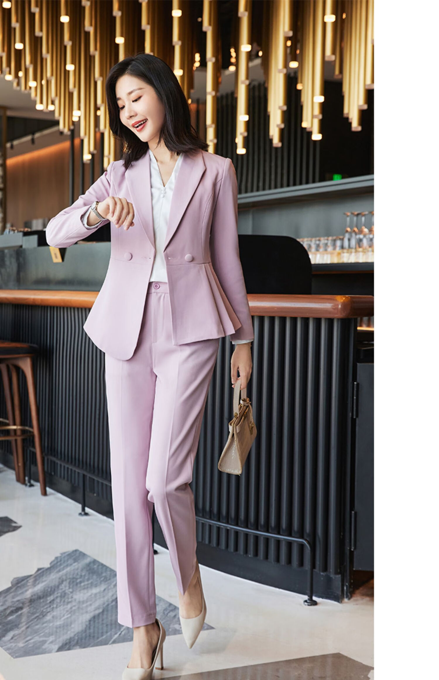 铂朗尼奥 播音主持艺考服装女粉色套装职业装正装设计感小香风西装