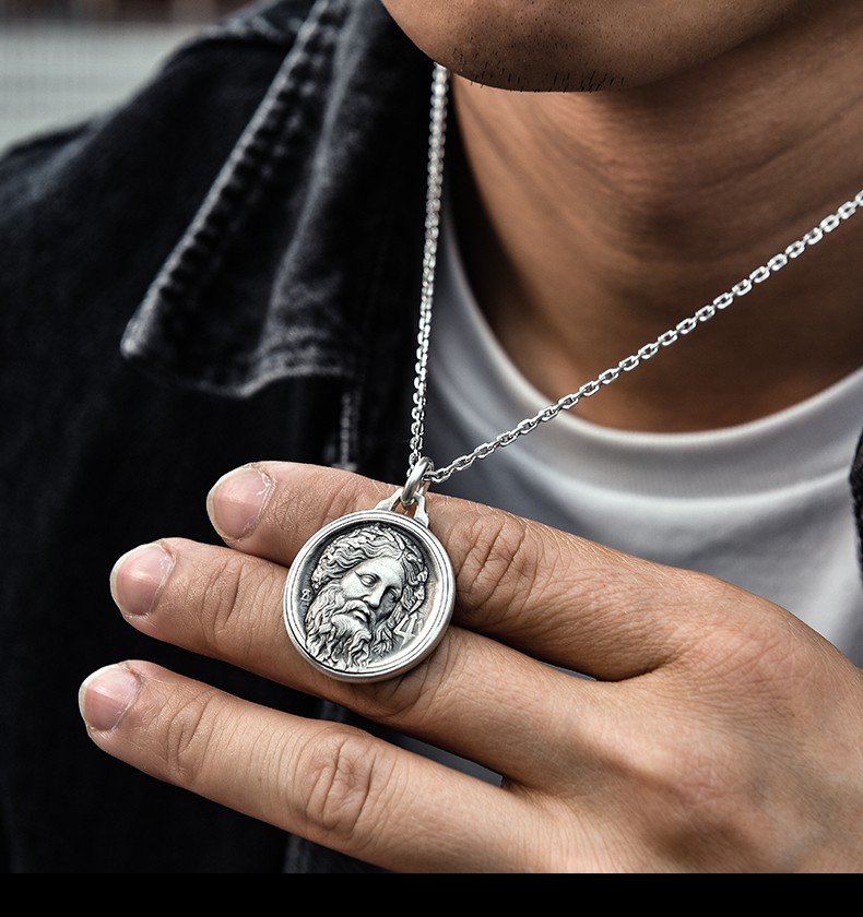 925银海王四叶草双层圆牌硬币项链男士吊坠潮港风小众手工雕刻饰品
