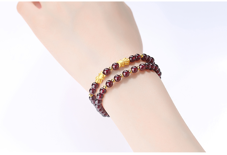 轻奢老鳯祥云款999金金鱼k黄金手链女配石榴石3d硬金珠路路通本命年金