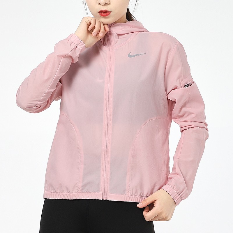 nike耐克女外套新品轻薄防晒衣休闲训练舒适时尚透气连帽跑步夹克外套