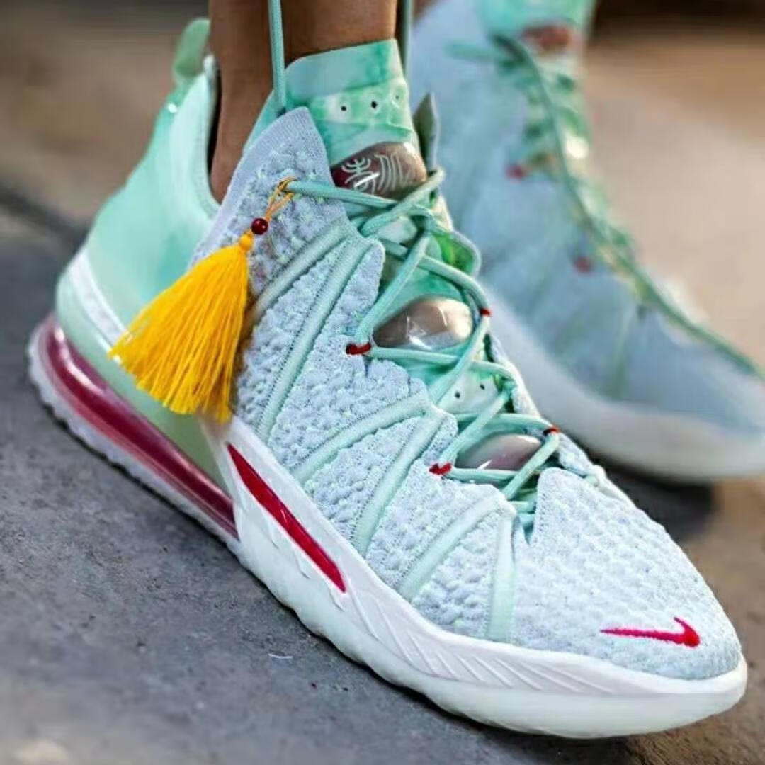 lebron 18 ep 詹姆斯18代紫金重器中国限定lbj勒布朗18代篮球鞋