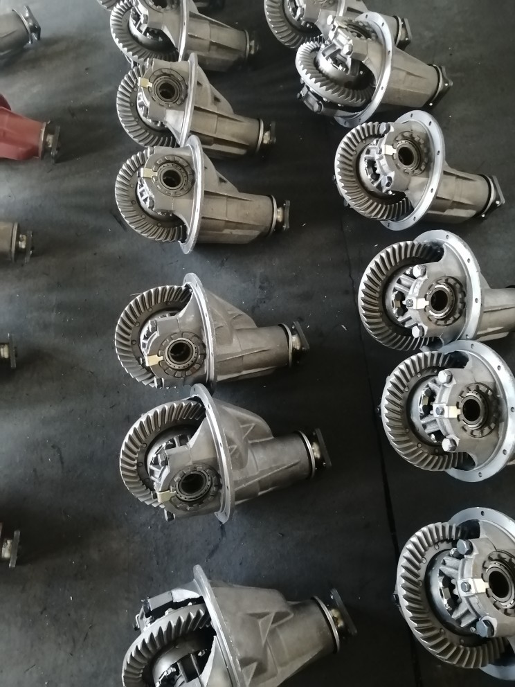 福特经典全顺江铃特顺图雅诺差速器改装牙包尾牙配件 黑色原厂拆车 8