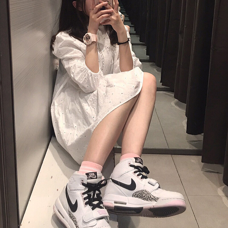 耐克nikeairjordanlegacyaj312女款樱花粉高帮休闲轻便缓震运动篮球鞋