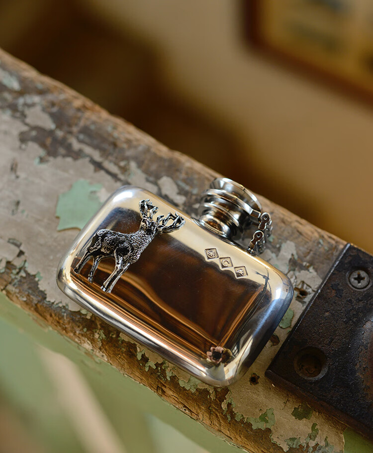 2022新款英国威士忌酒壶英国buck巴克便携式小酒壶随身女迷你精致复古