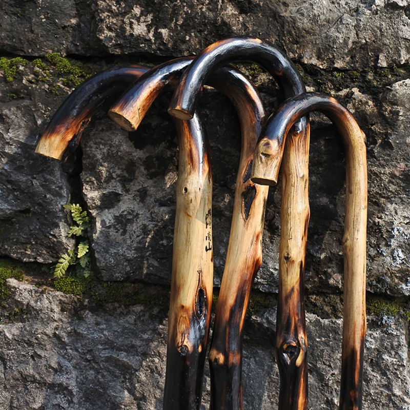 是本店多年实测,精选的一款实用藤条拐杖,特经久耐用,【寻杖堂】品牌