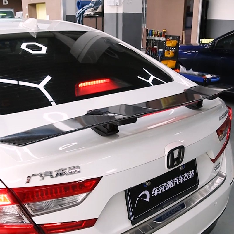 代新雅阁改装尾翼烤漆款免打孔原车色定风翼十代雅阁尾翼美版款极光蓝