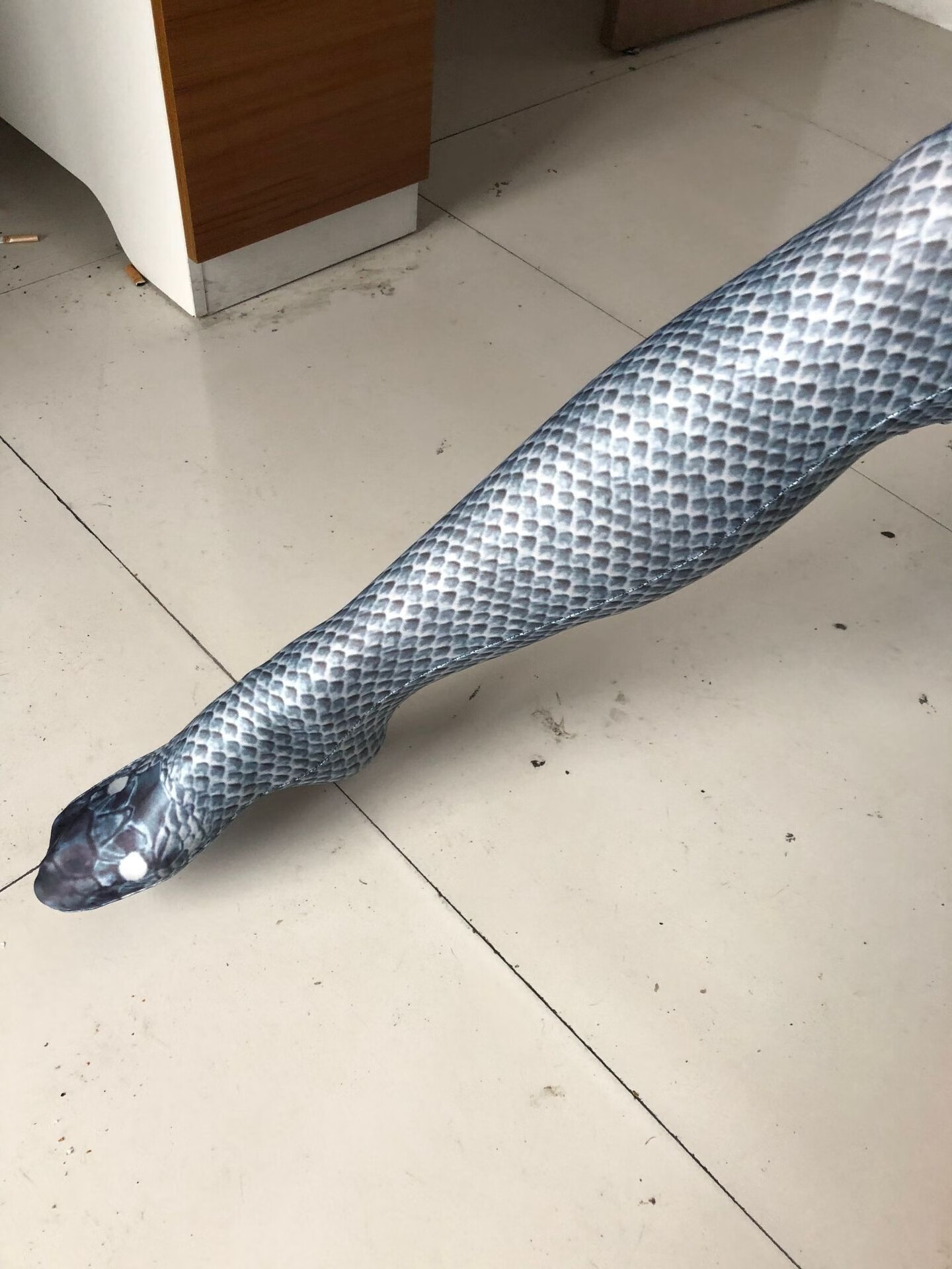 浪莎 新品抖音蛇皮丝袜造型袜字母打底裤连体裤蟒蛇纹女潮裤袜 奢华