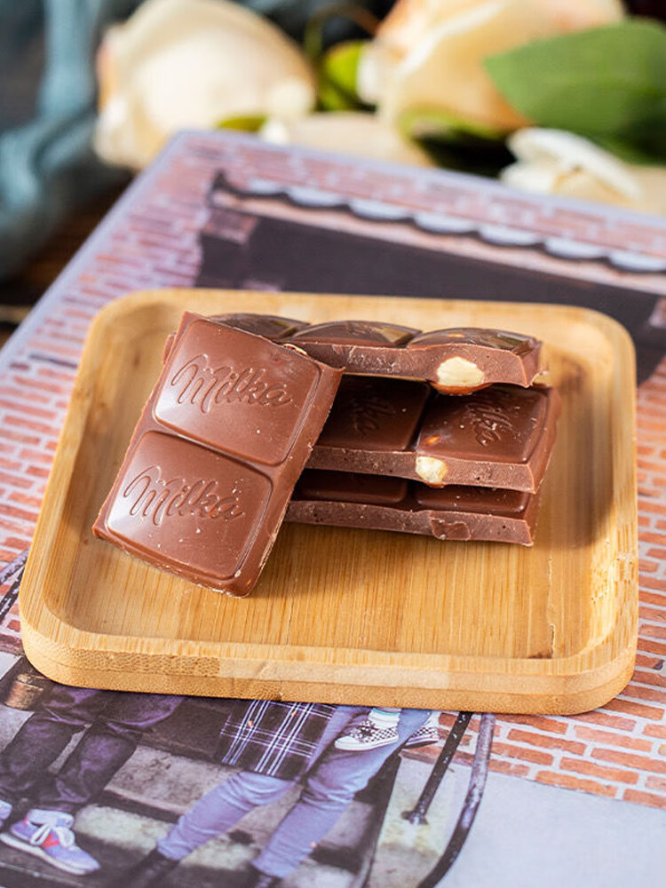 妙卡巧克力俄罗斯进口德国milka气泡榛仁牛奶草莓儿童零食 红色 默认2