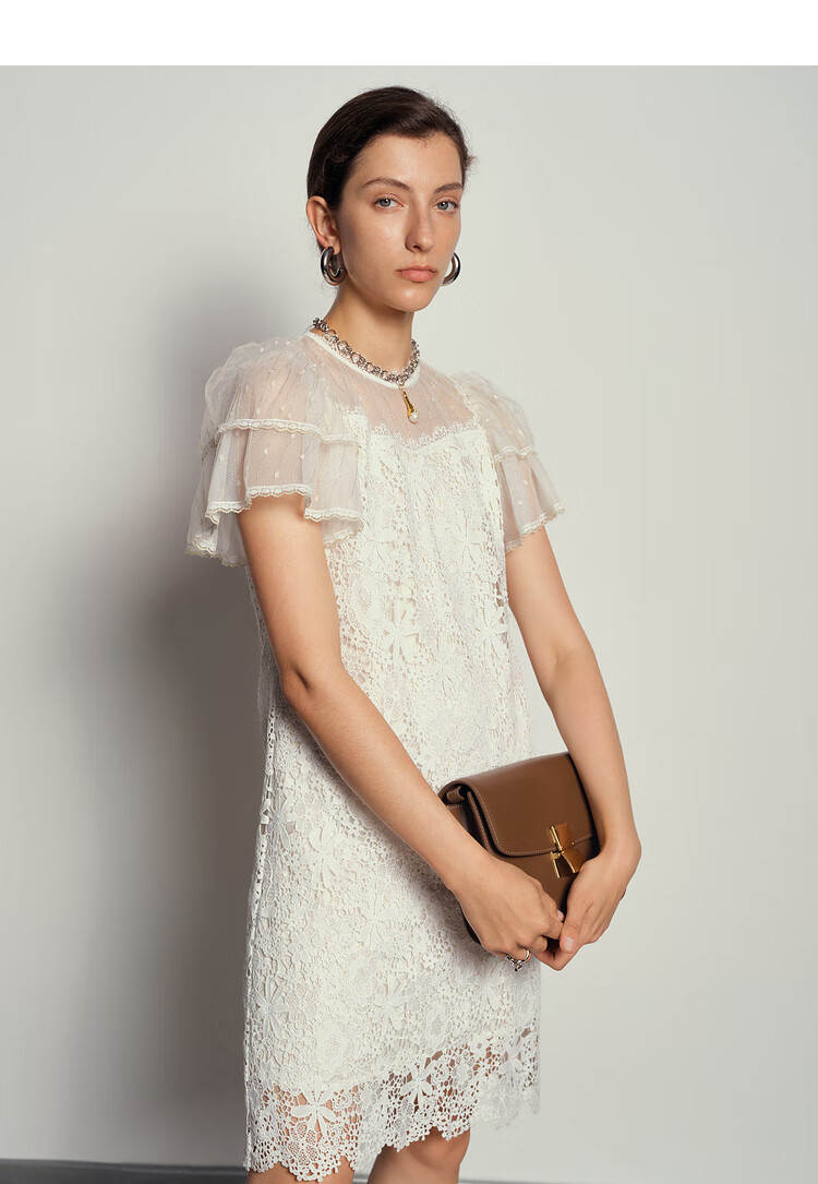 恩裳蔻2021夏季新款蕾丝拼接荷叶袖网纱仙女裙温柔简约连衣裙 白色 36