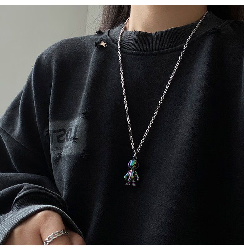 自制炫彩宇航员钛钢项链女ins嘻哈卫衣毛衣链男潮长款百搭吊坠 钛钢