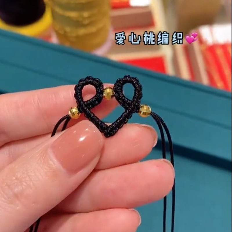 瑞诺爱心桃项链女金手工编织锁骨链潮抖音小红书同款情人节礼物送女友