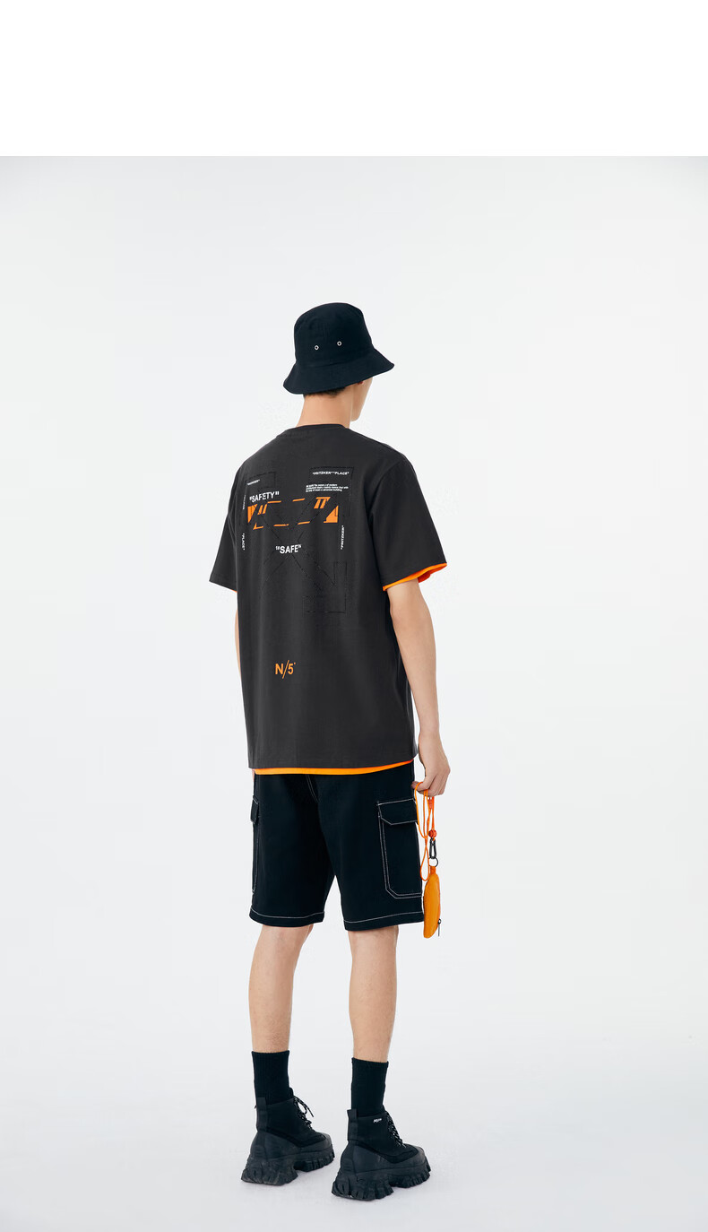 太平鸟男装 黑色印花t恤潮酷机能风短袖t恤青年运动打底t恤上装夏