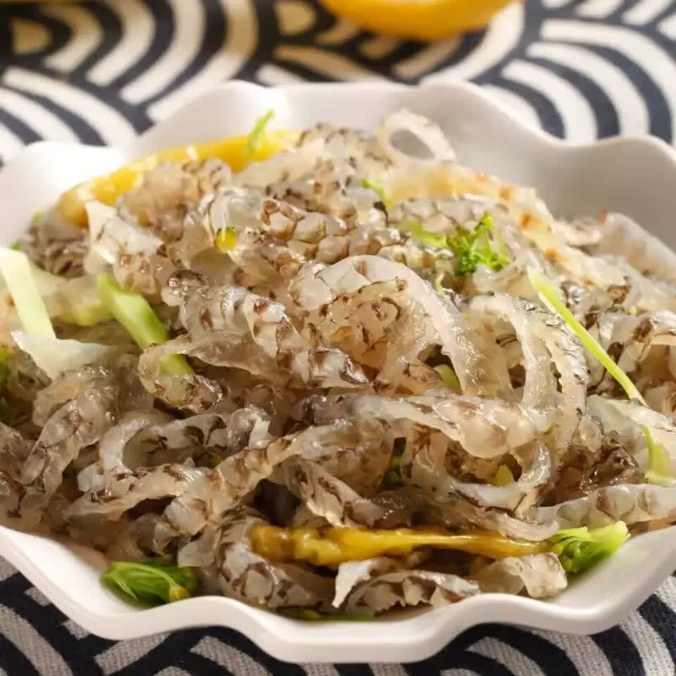 泡椒鱼皮 鱼皮甜辣 大袋零食 凉拌下酒菜 开袋即食 海底捞零食凉菜