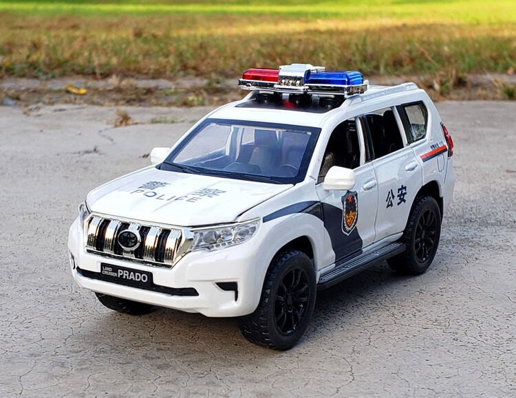 越野警车合金汽车模型公安车仿真车模声光回力玩具 大众桑塔纳 白色