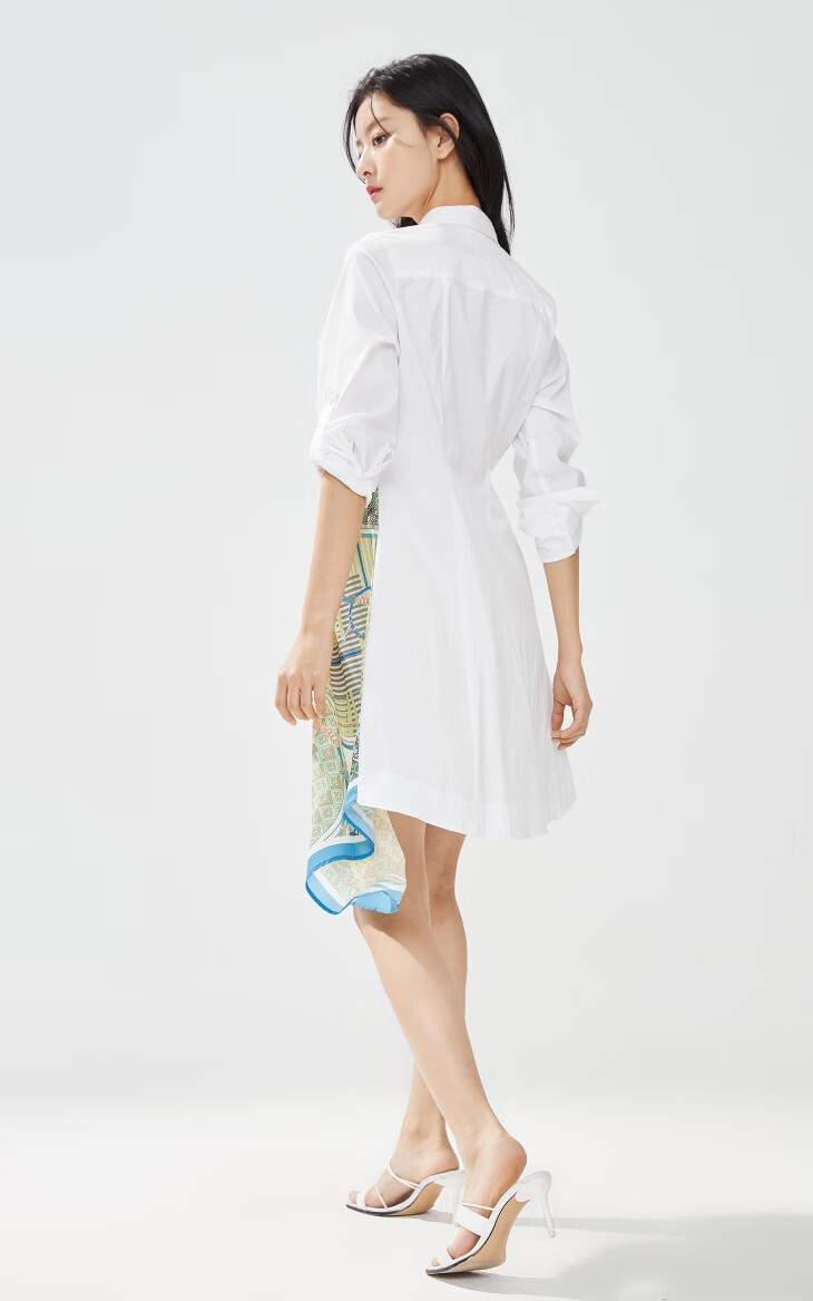 only2021冬季新款印花拼接休闲时尚不对称连衣裙女121207035白色15576