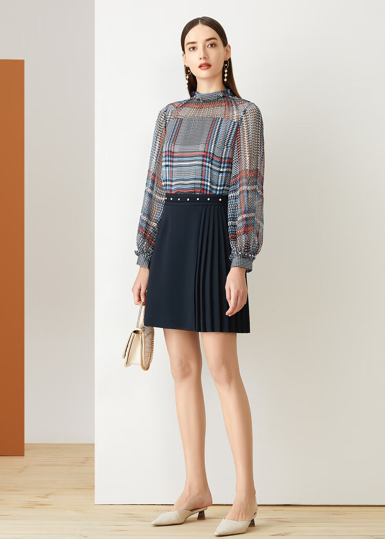 商场同款 yiner音儿女装秋季新款时尚半高领格纹雪纺衫 蓝白 160/38/m