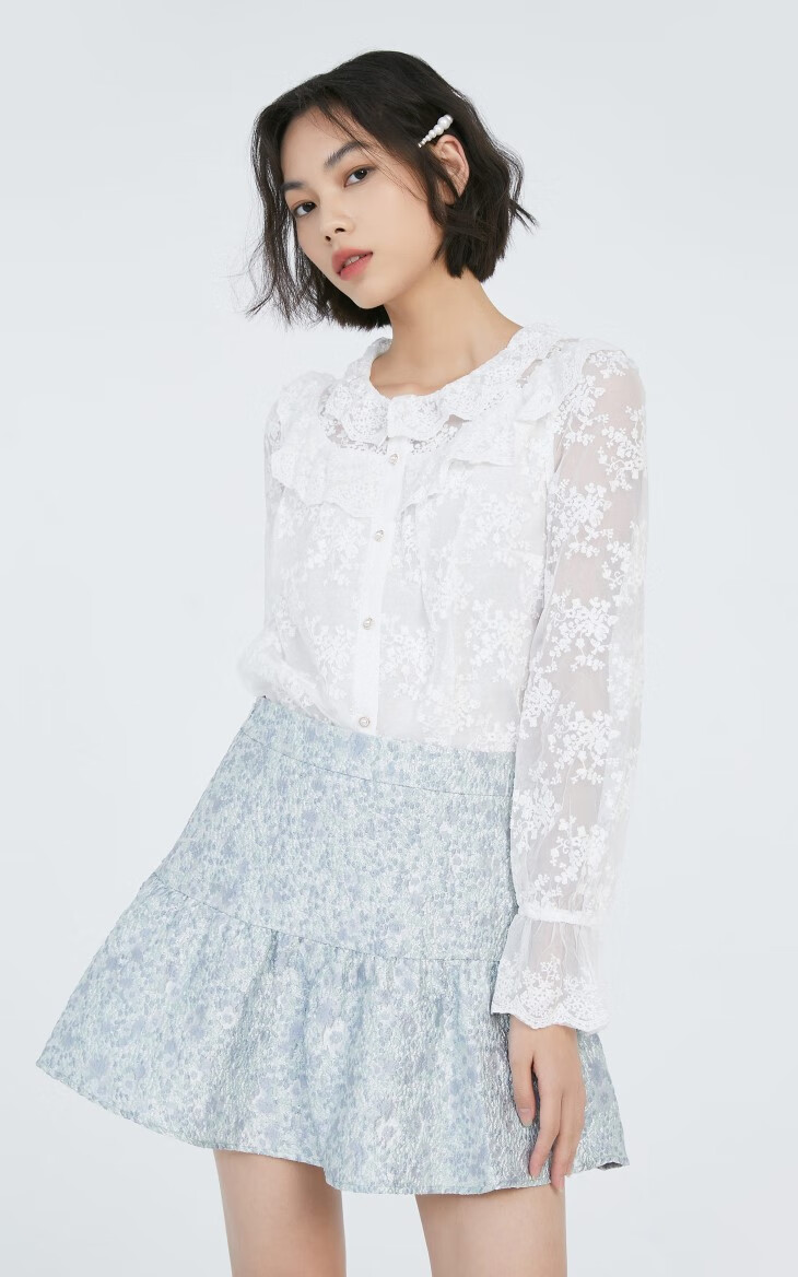 only2021春季新款时尚甜美蕾丝花瓣领长袖衬衫女121105063 a43 奶油