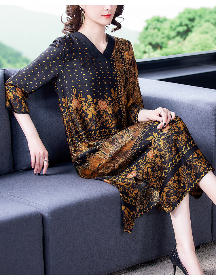 富贵鸟 含真丝连衣裙女2021年春季新款中妈妈含真丝连衣裙女装大码桑