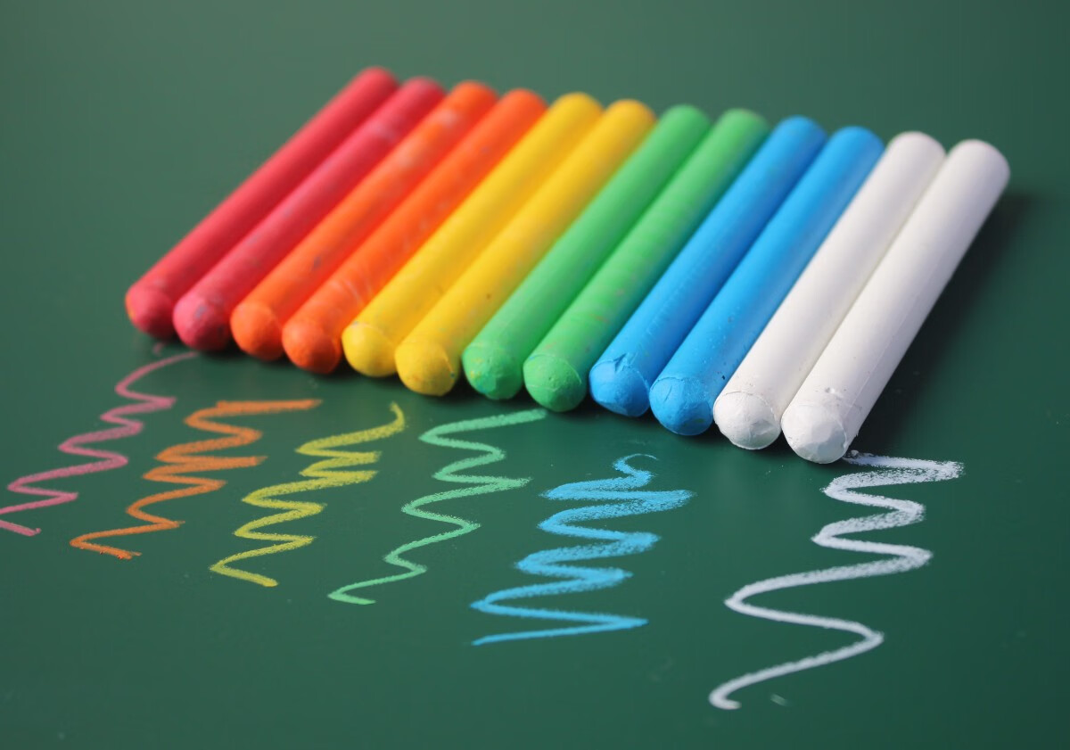 水溶性无尘粉笔家用儿童涂鸦彩色黑板报幼儿可擦写环保教师教学笔 6支