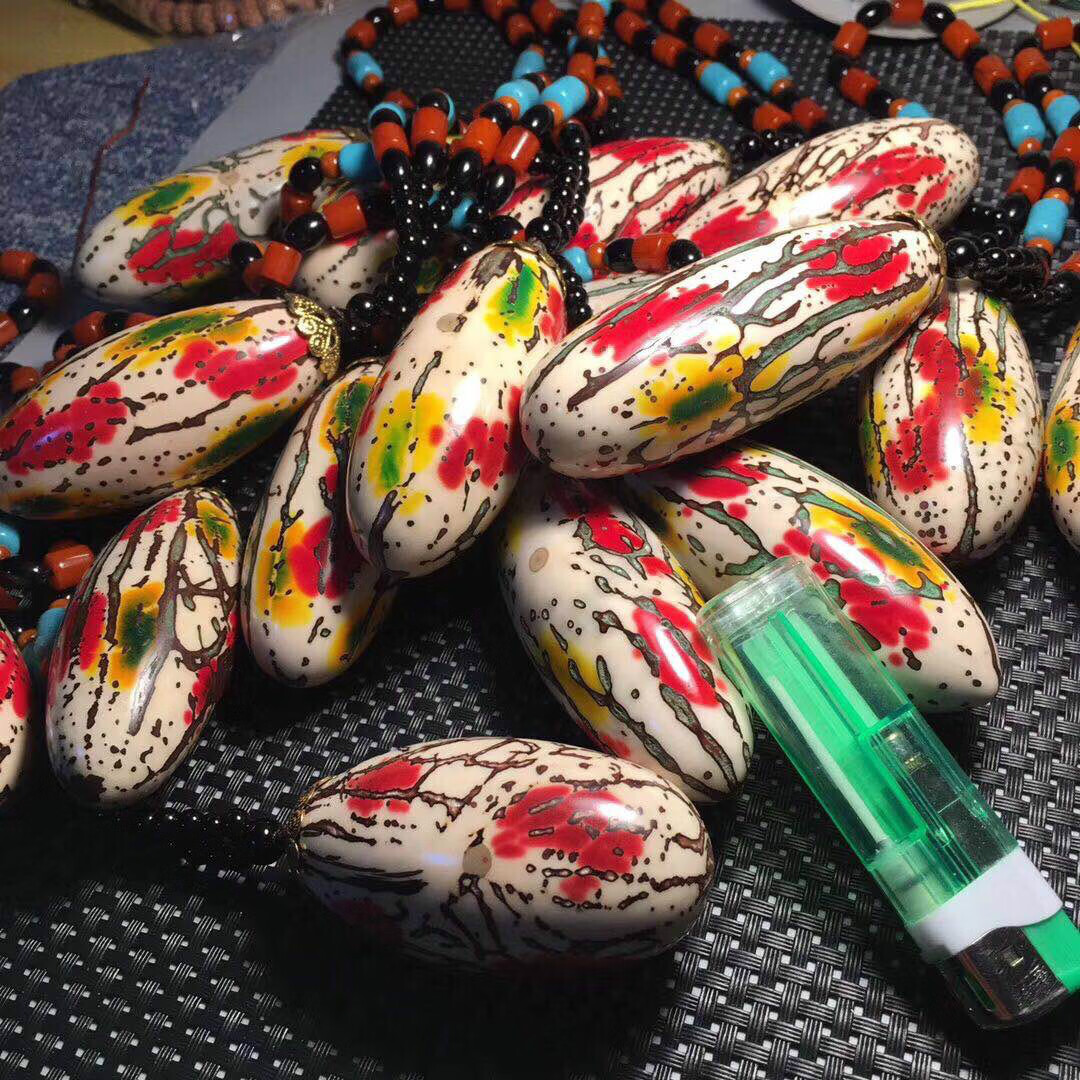 千眼菩提原籽超大千眼菩提子彩色果红绿风化果男女手把件手串挂件