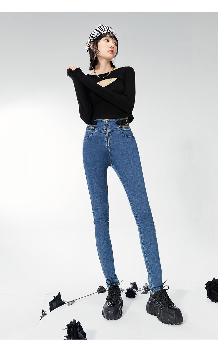 太平鸟高腰牛仔裤女修身小脚裤2021年春季新款皮扣袢饰女士牛仔裤