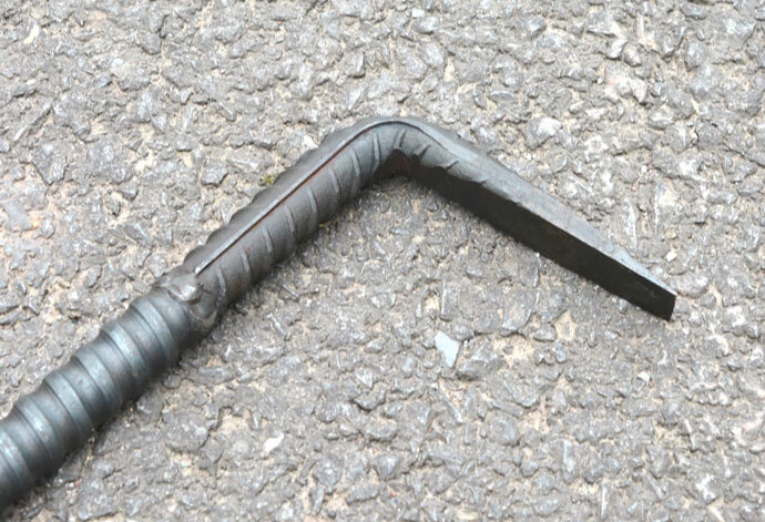 撬棍空心焊接木工撬棍工地拆模撬杠拆模神器扁头撬棒特种钢长撬棍定制