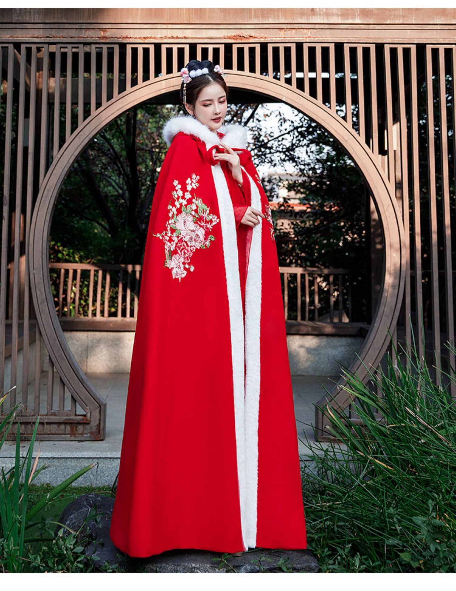 汉服披肩斗篷冬季原创古装汉服女冬季长款古风斗篷披风披肩加厚加绒