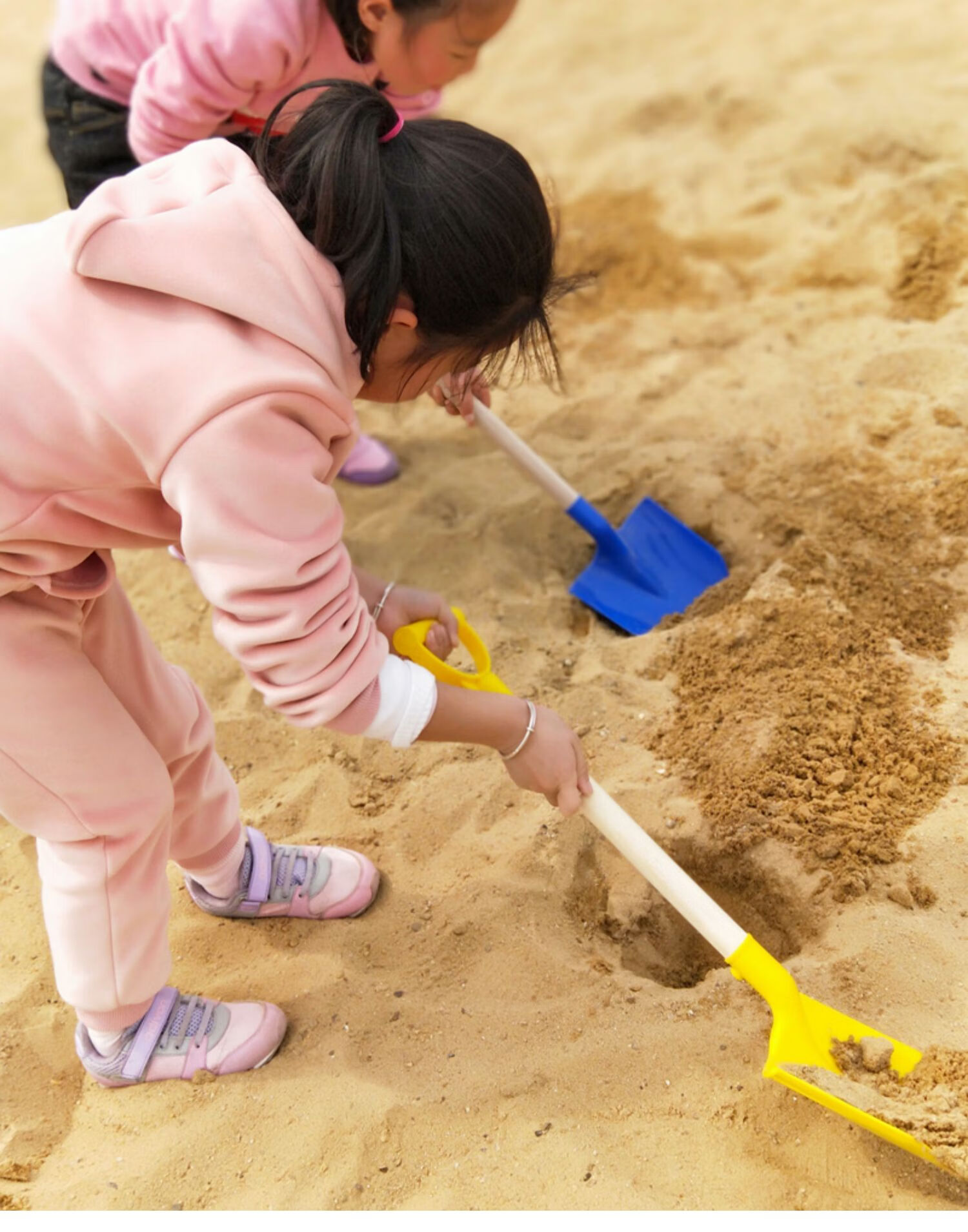 60大号儿童沙滩玩具塑料铲子幼儿园玩雪挖沙土玩沙子工具铁铲子铁锹