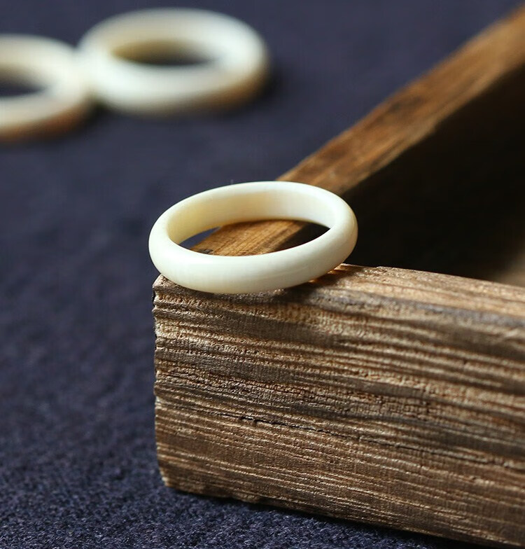 猛犸象牙戒指 女麻花指环女细条小尾戒封存千万年的猛犸象牙化石sn