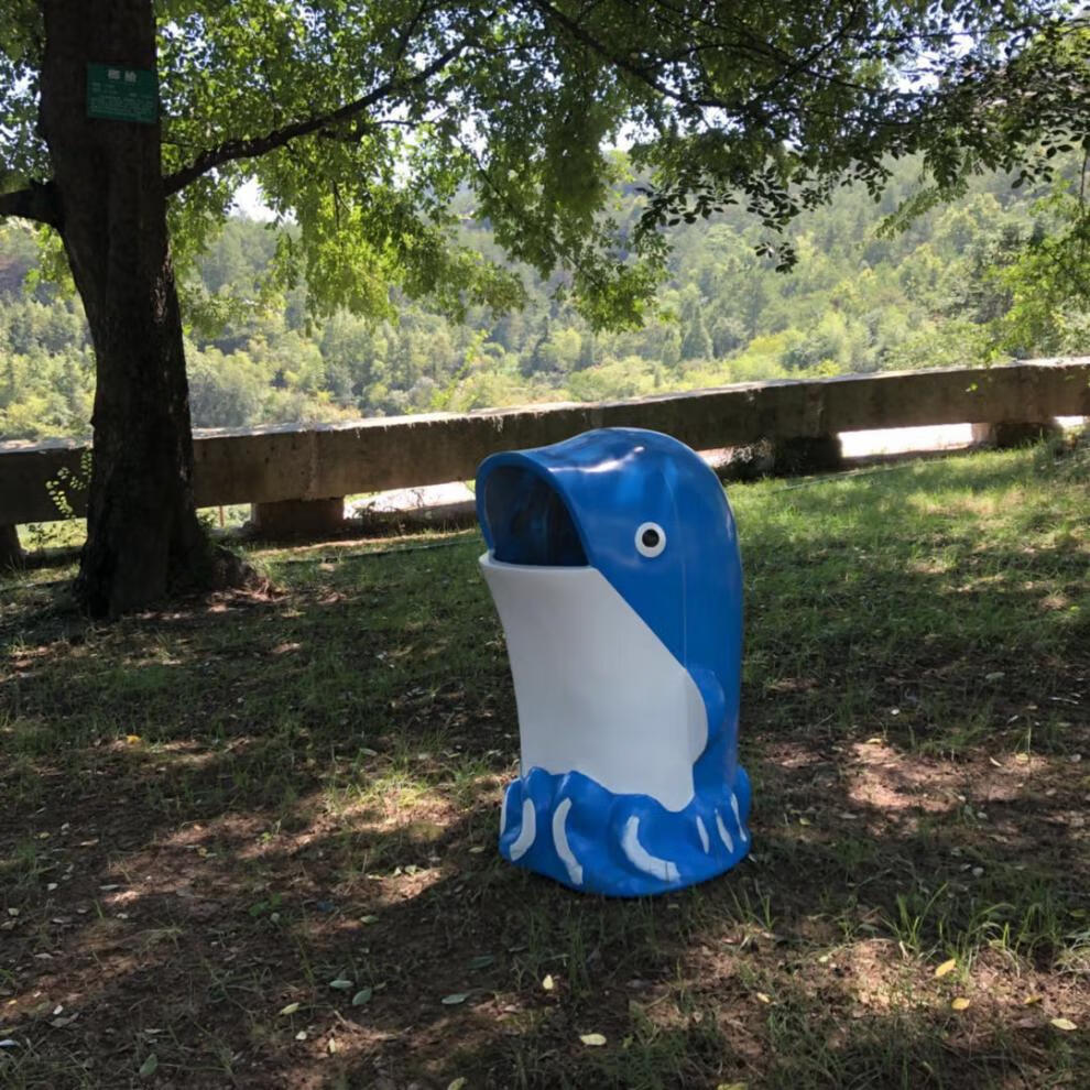 学校幼儿园游乐场室外可爱垃圾桶户外卡通大号垃圾桶玻璃钢果皮箱海豚