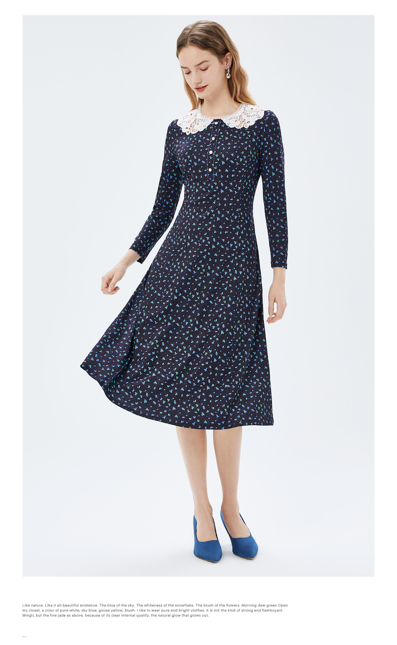 沐兰优雅镂空绣花连衣裙2021秋新款早秋气质收腰圆领中长款裙子克绿花