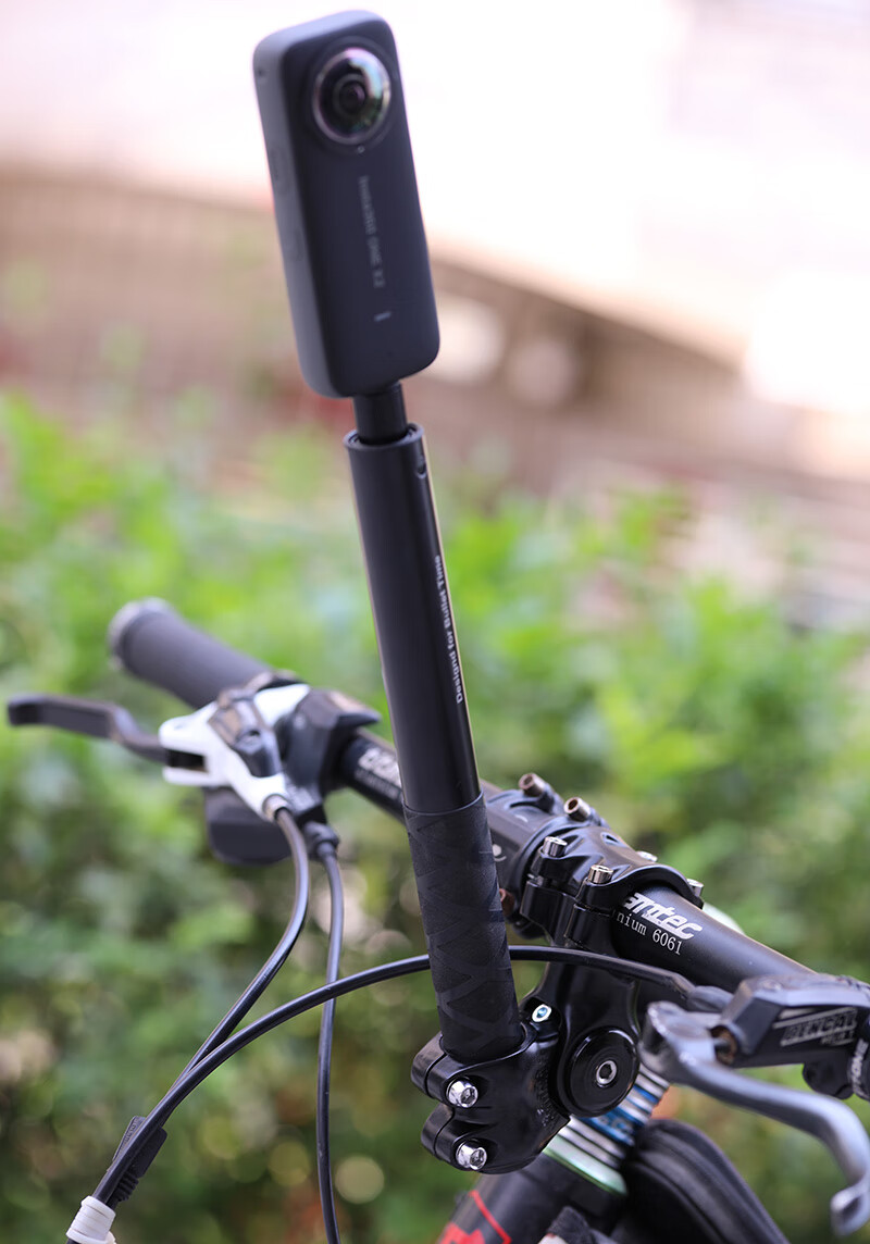 自行车骑行自拍杆insta360 one x2r运动相机摩托车骑行固定自行单车